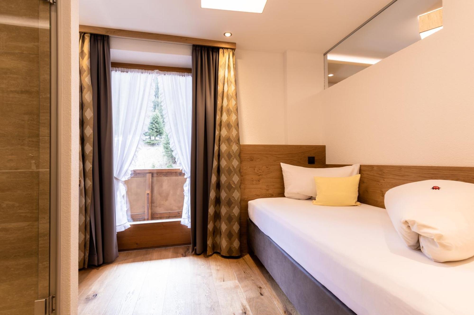 אישגל Hotel Schlosshof מראה חיצוני תמונה