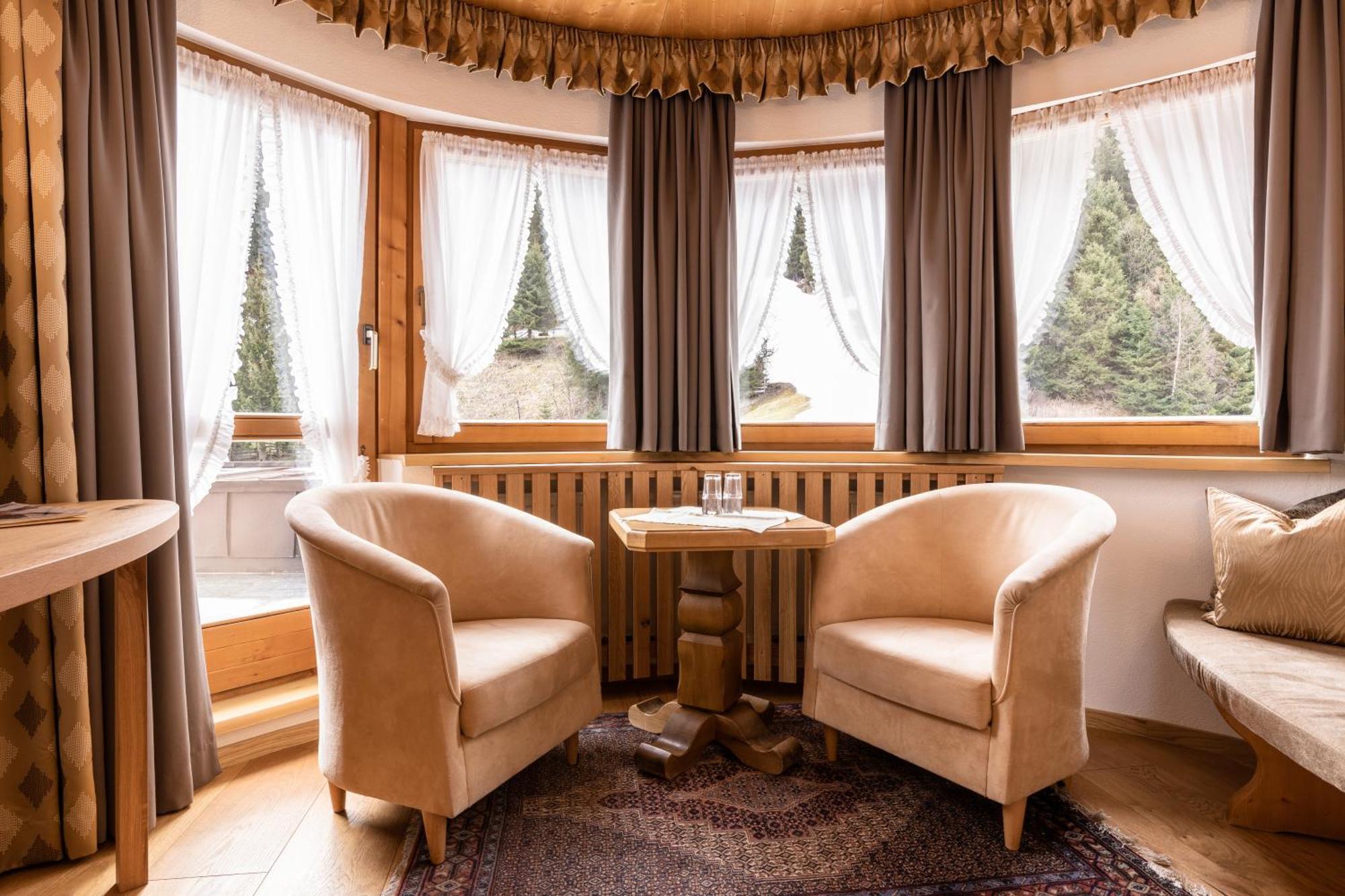 אישגל Hotel Schlosshof מראה חיצוני תמונה