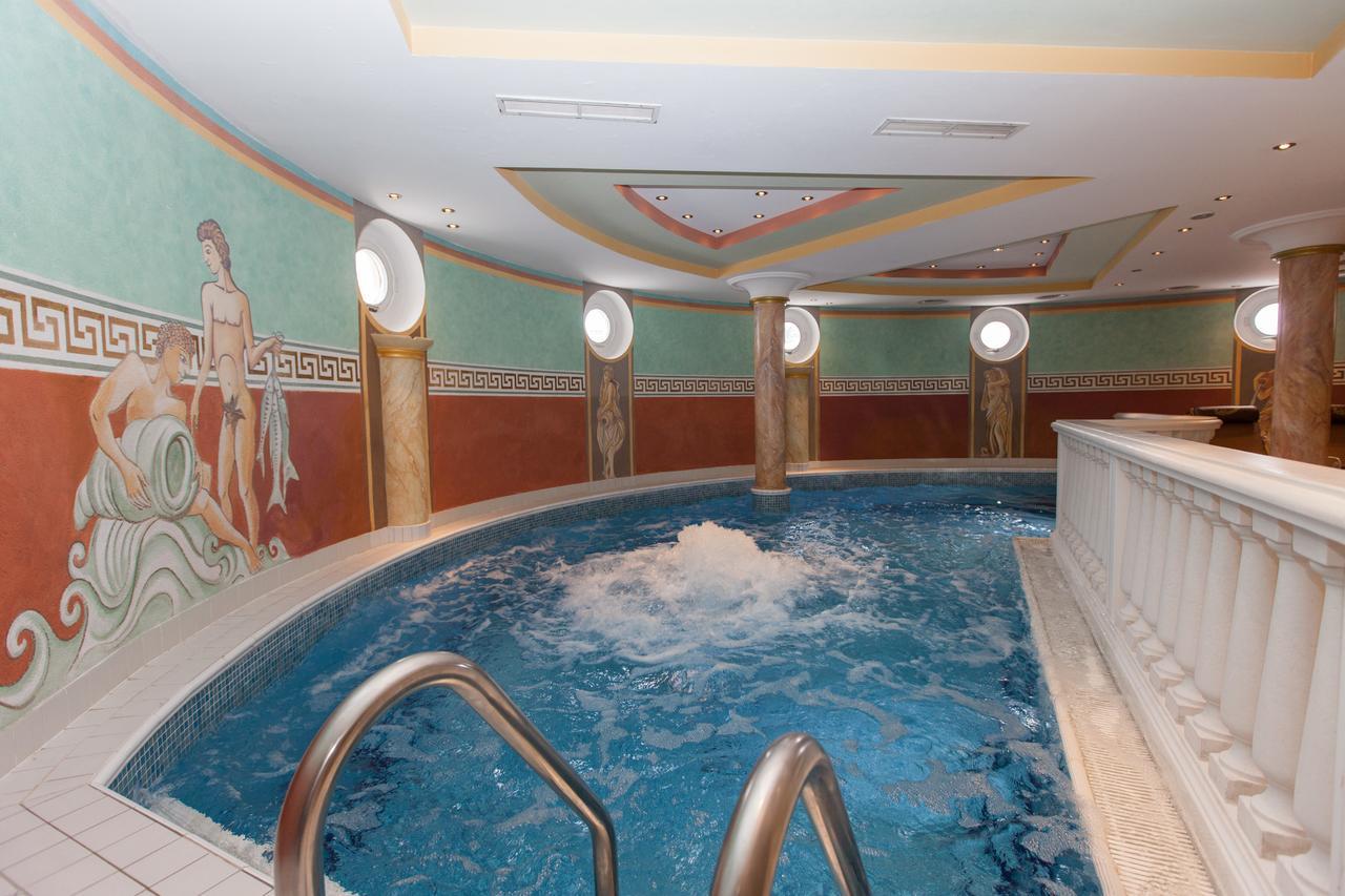 אישגל Hotel Schlosshof מראה חיצוני תמונה